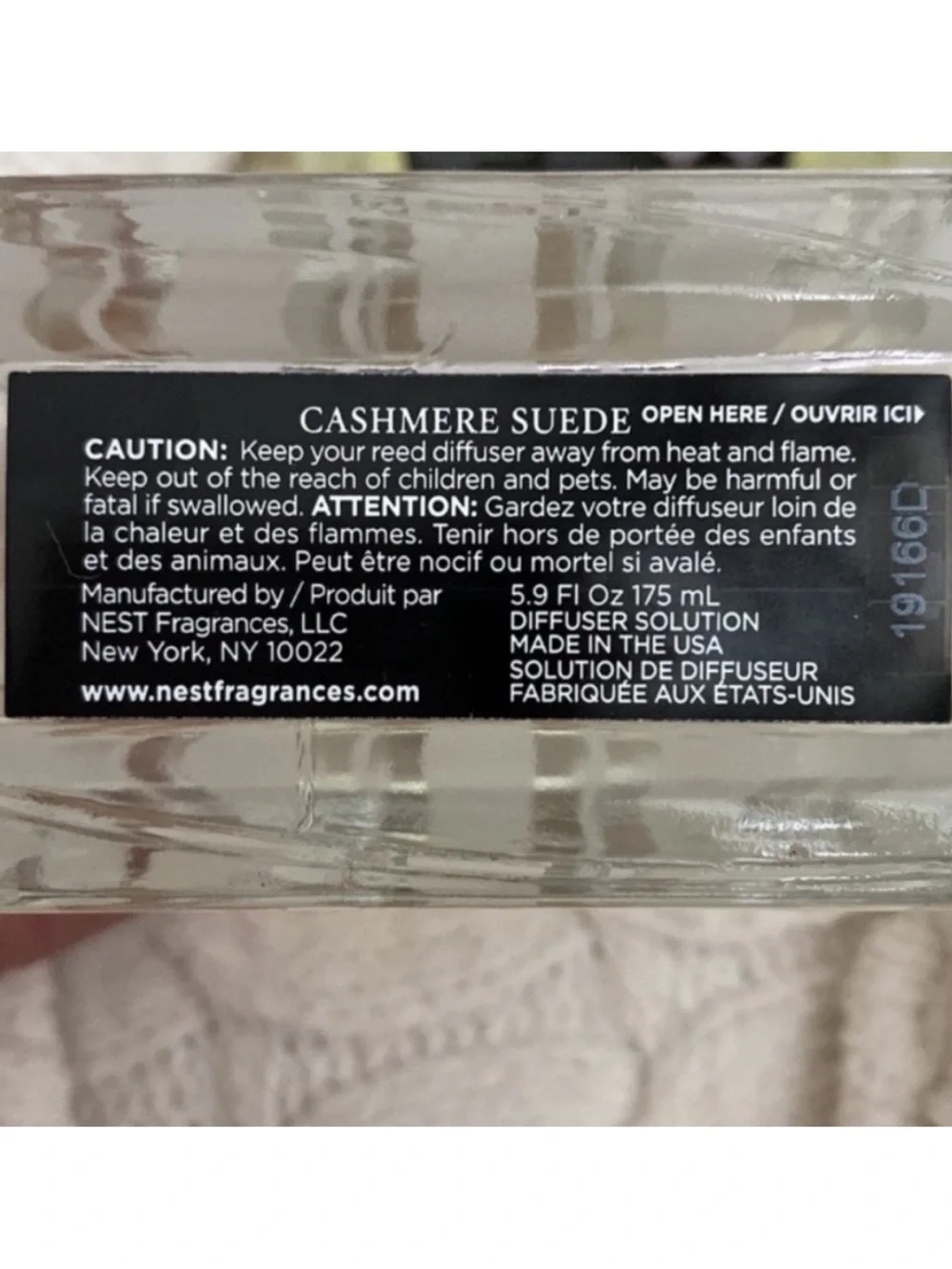 NEST Fragrances CASHMERE SUEDE REED DIFFUSER 5.9 fl oz New Sealed No Box
